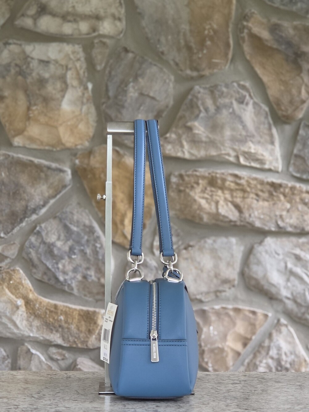 Michael Kors Cecily Medium Blue Shoulder Bag - Picture 2 of 9